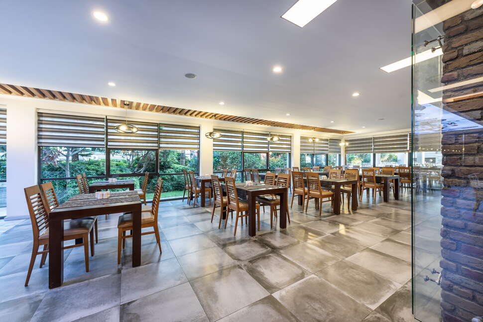Een foto van White City Beach Hotel
