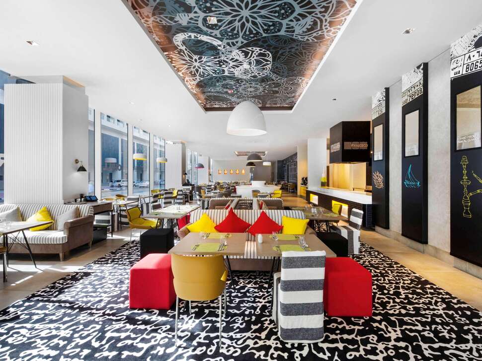 Ein Foto Ibis Styles Dubai Airport