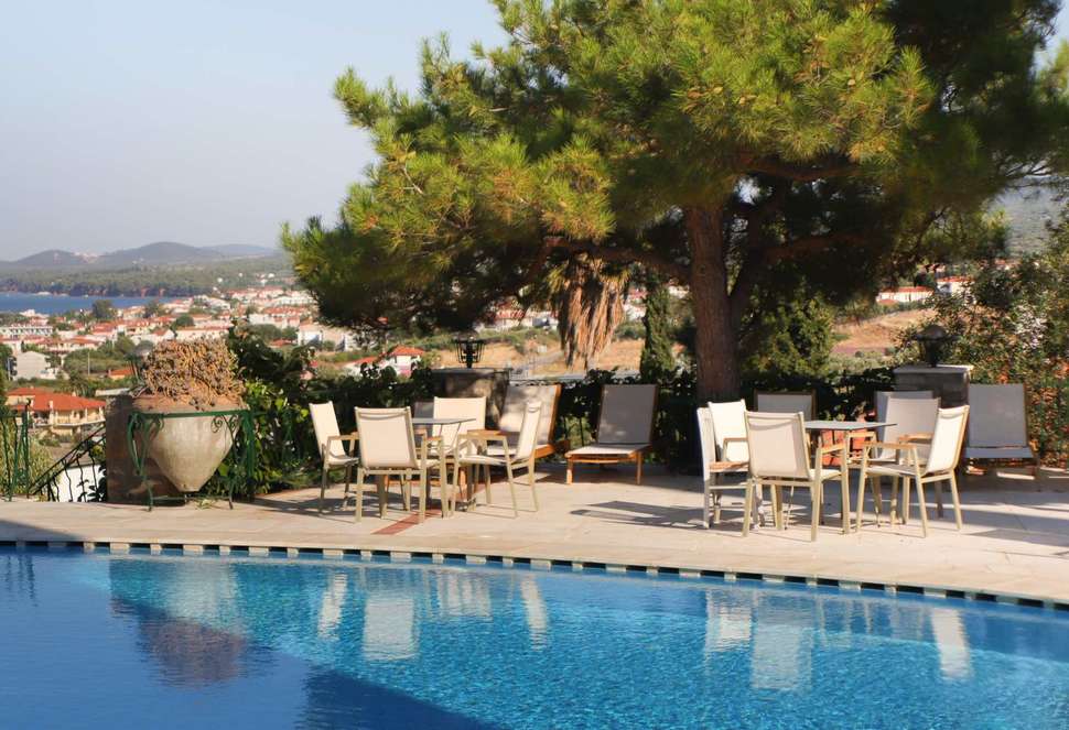 Een foto van het terras bij Geranion Village