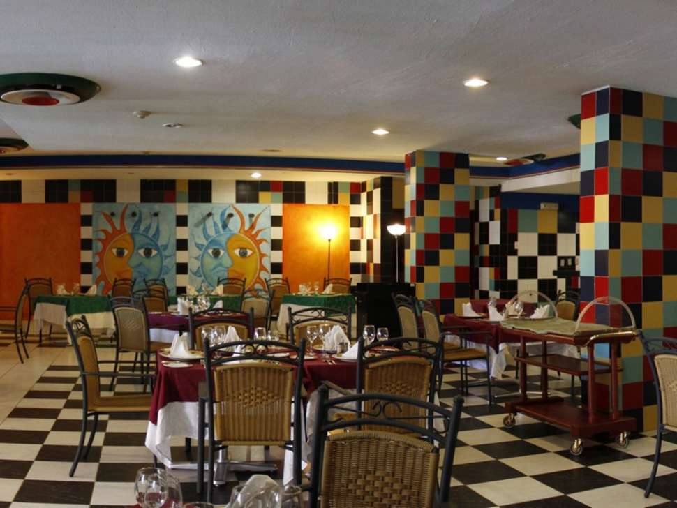 Een foto van het interieur van Occidental Arenas Blancas