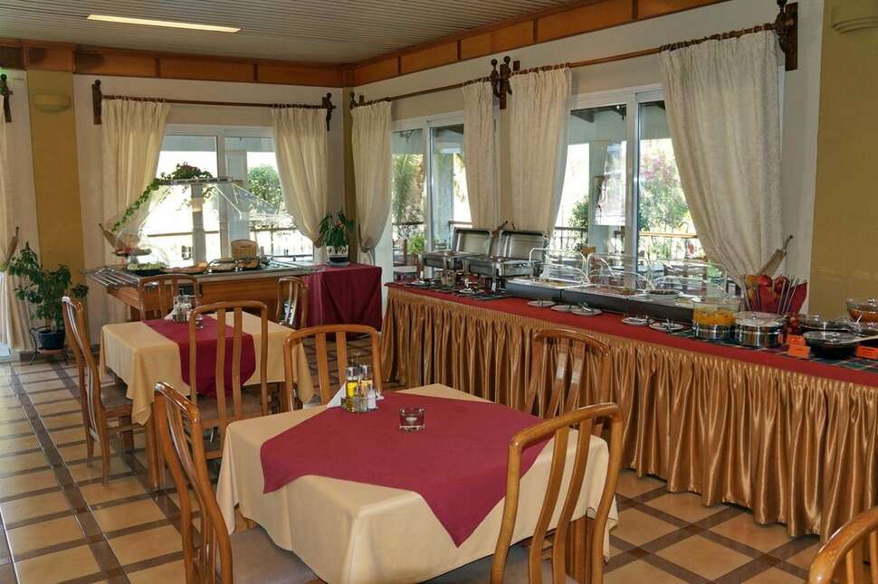 Een foto van de faciliteiten bij Hotel Kalloni Bay