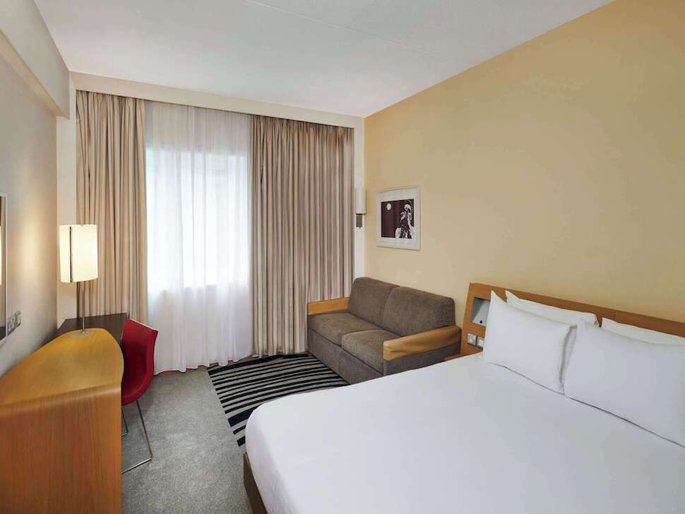 Een foto van Novotel London West