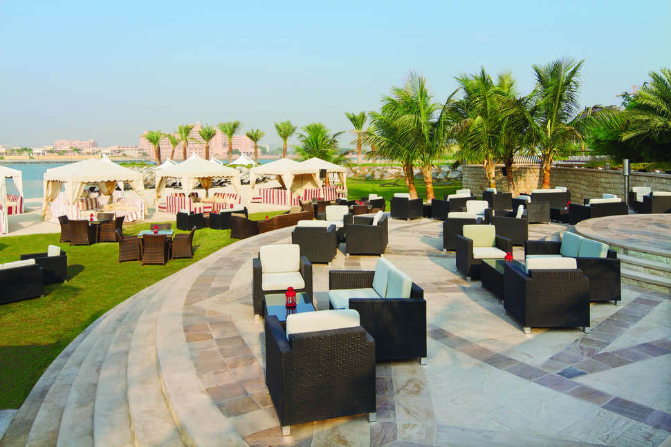 Ein Foto Traders Hotel Qaryat Al Beri Abu Dhabi
