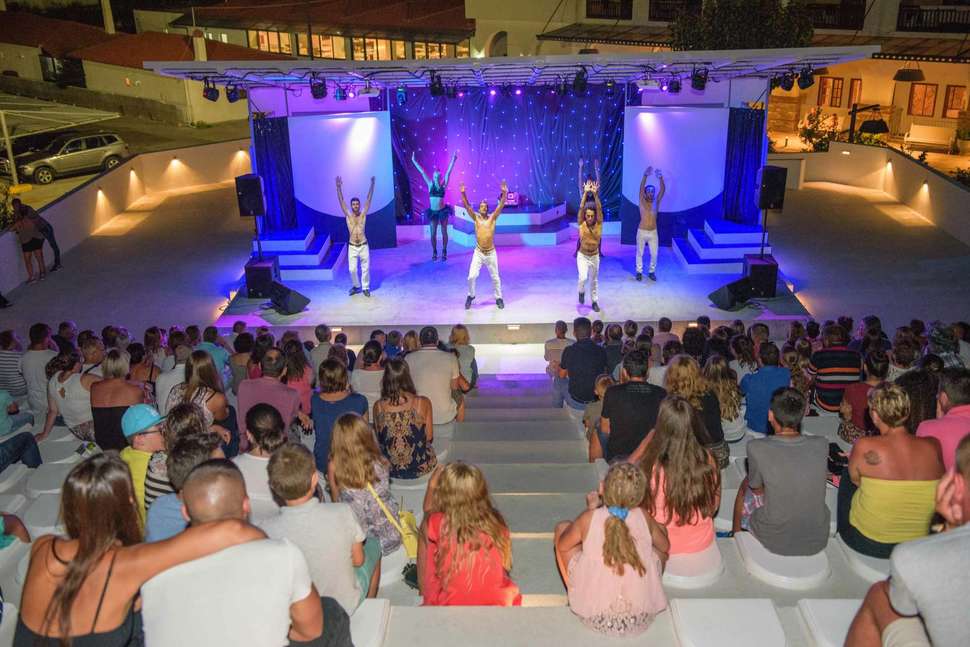 Een foto van de faciliteiten bij Akrathos Beach Hotel