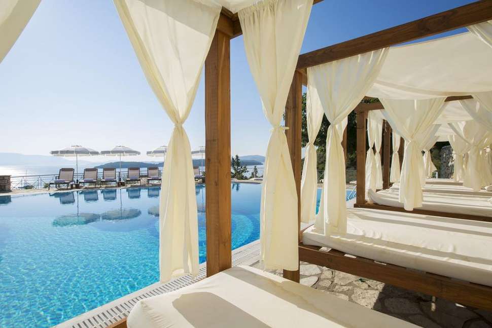Ein Foto vom Pool im Red Tower Hotel