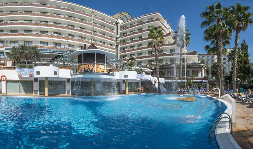 Ein Foto vom Pool im Hotel Indalo Park