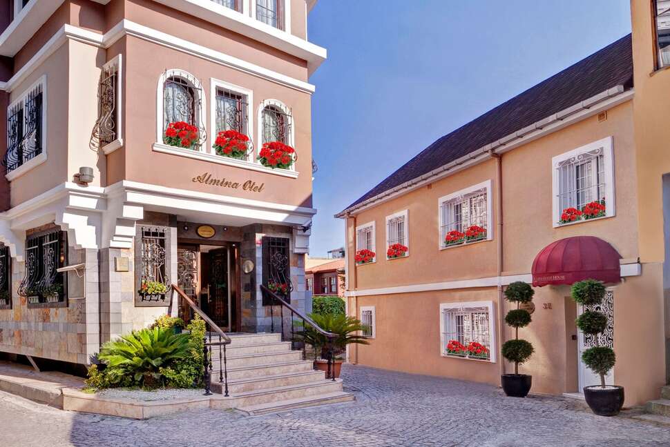 Ein Foto Almina Hotel