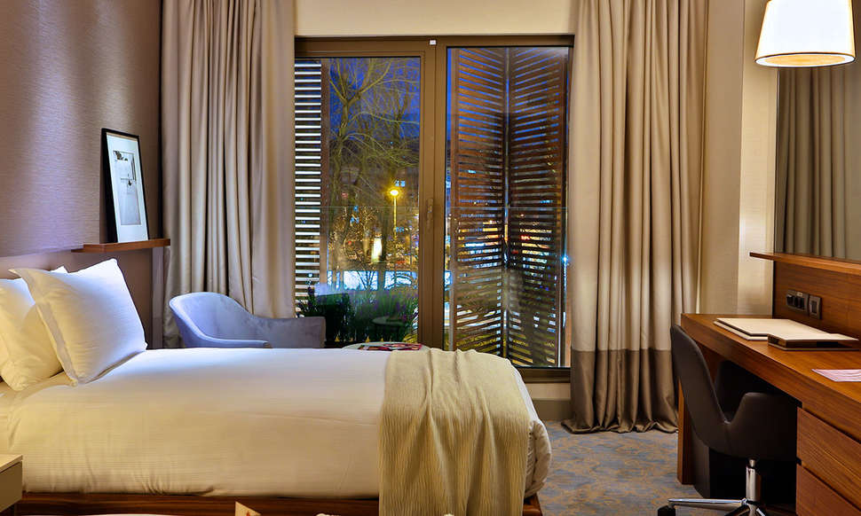 Ein Foto Dosso Dossi Hotels Downtown