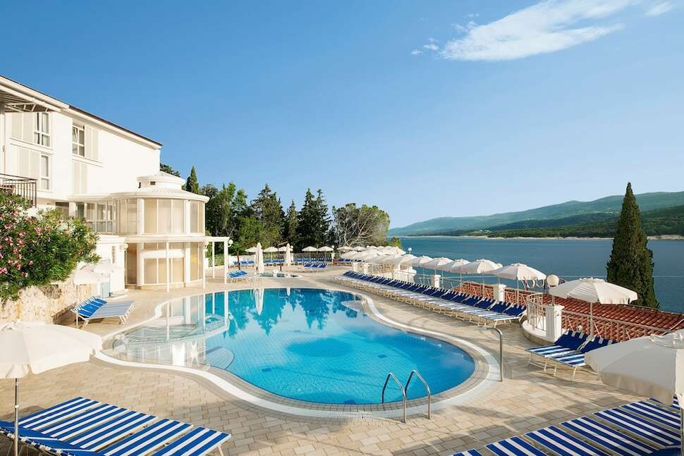 Ein Foto vom Pool im Valamar Sanfior Hotel & Casa