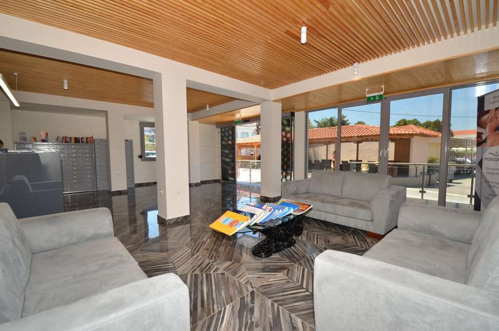 Een foto van het interieur van Sousouras Holidays Resort