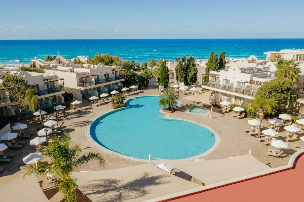 Een foto van Louis Paphos Breeze