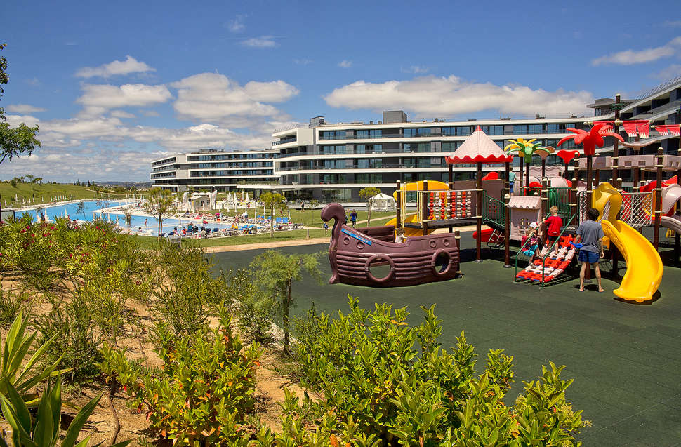 Ein Foto von den Einrichtungen im Aparthotel Alvor Baia