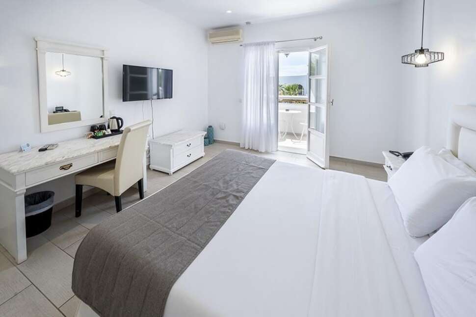 Een foto van Smy Mediterranean White