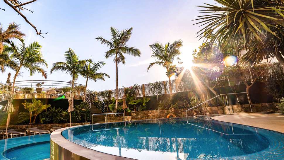 Een foto van het zwembad bij Bohemia Suites & Spa