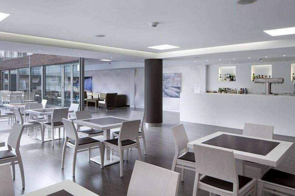 Een foto van The Place Mariner by Alegria
