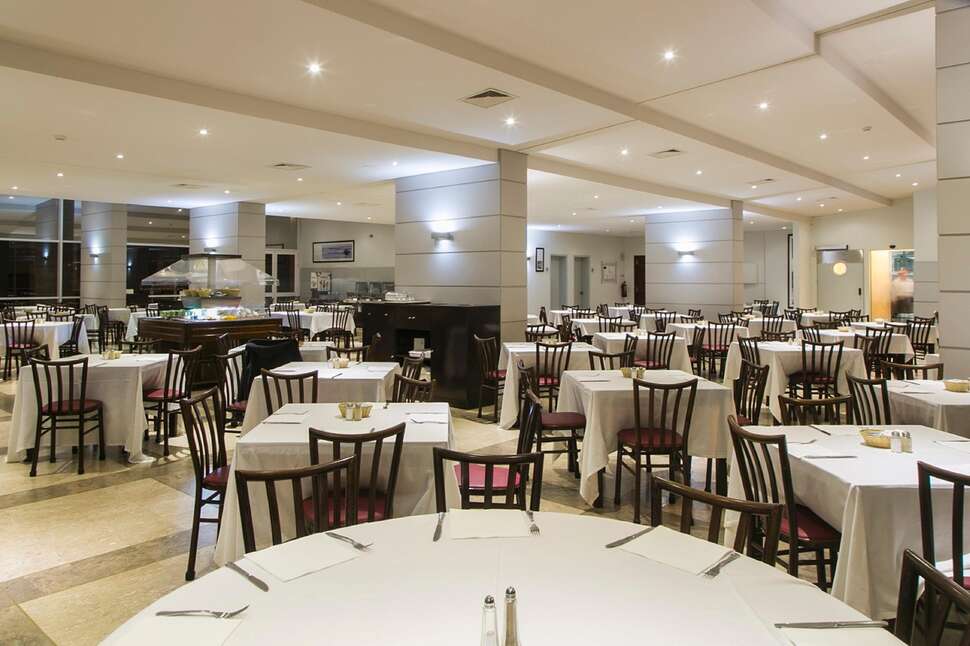 Een foto van de faciliteiten bij Tryp by Wyndham Lisboa Caparica Mar Hotel