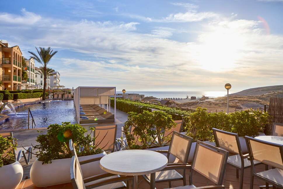 Een foto van Hotel Zafiro Cala Mesquida