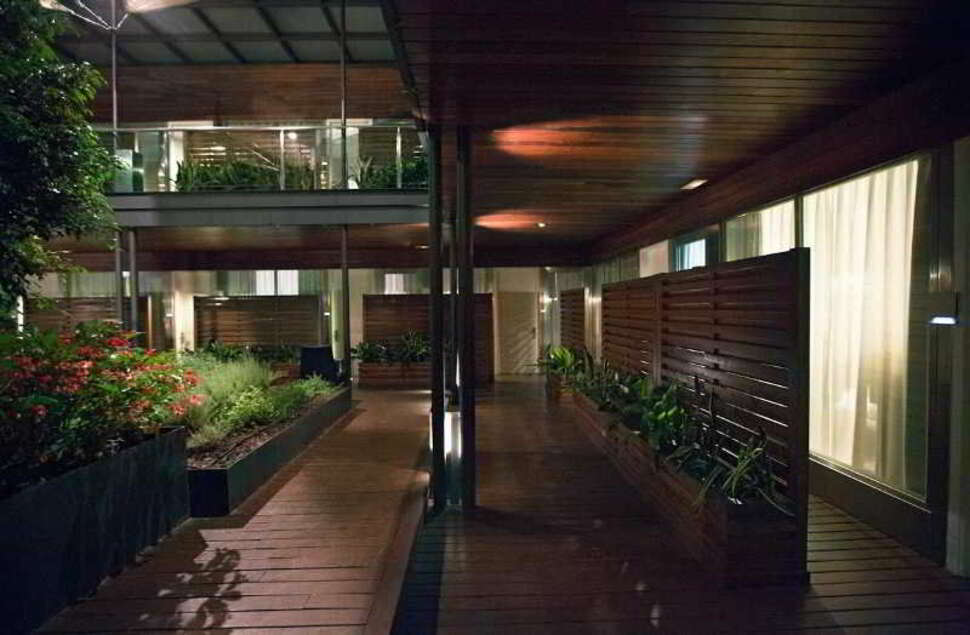 Een foto van het terras bij Hospes Palau de la Mar
