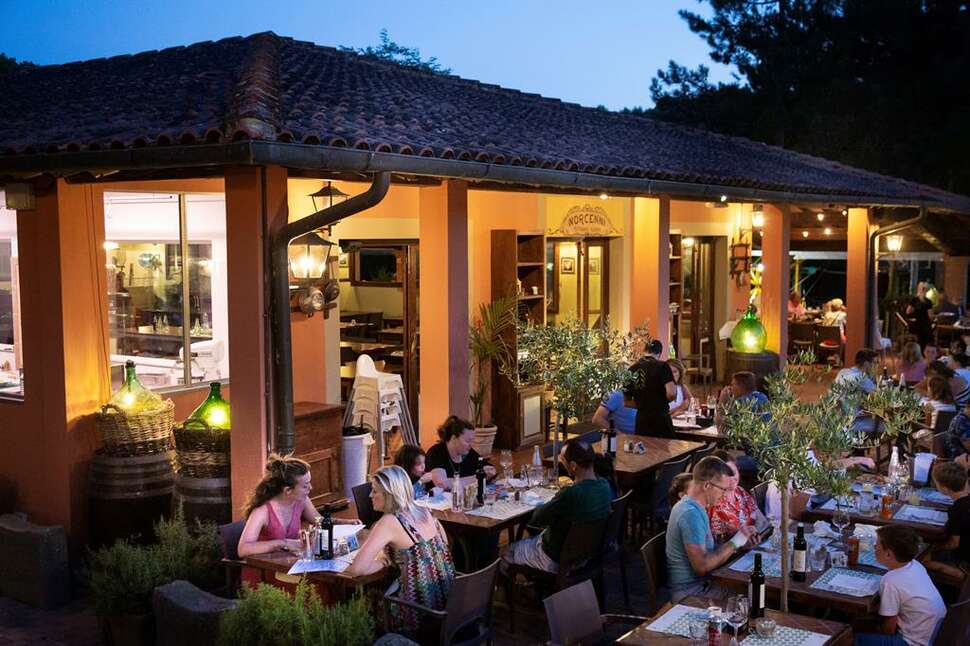 Een foto van de faciliteiten bij hu Norcenni Girasole Village