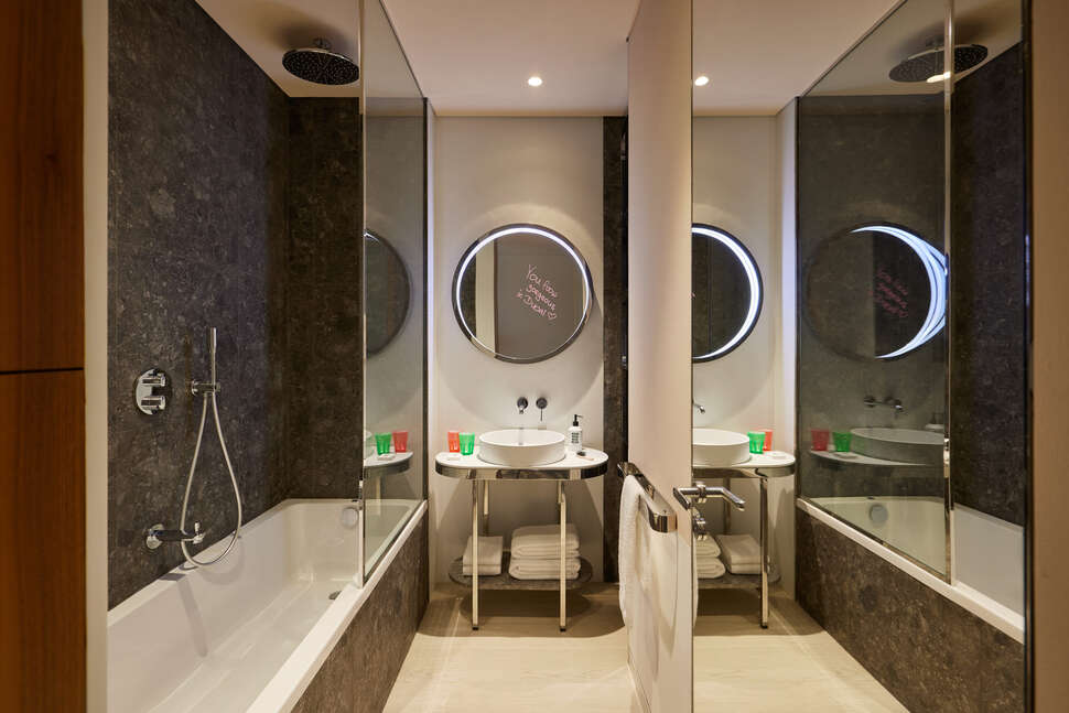Een foto van Mama Shelter Dubai