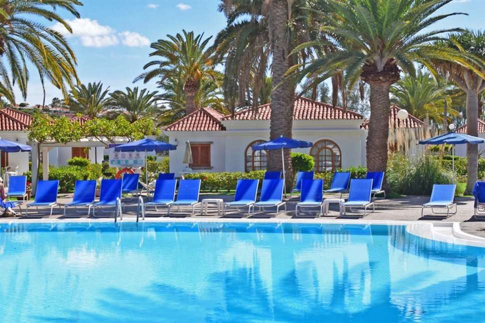Een foto van het zwembad bij Suite Hotel Jardin Dorado