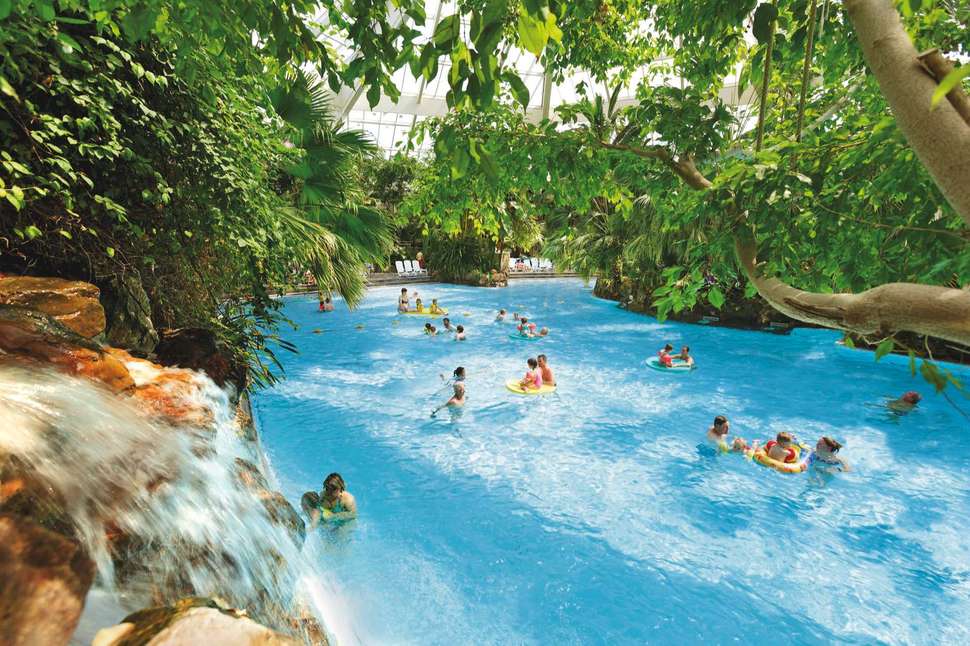 Een foto van het zwembad bij Center Parcs Bispinger Heide