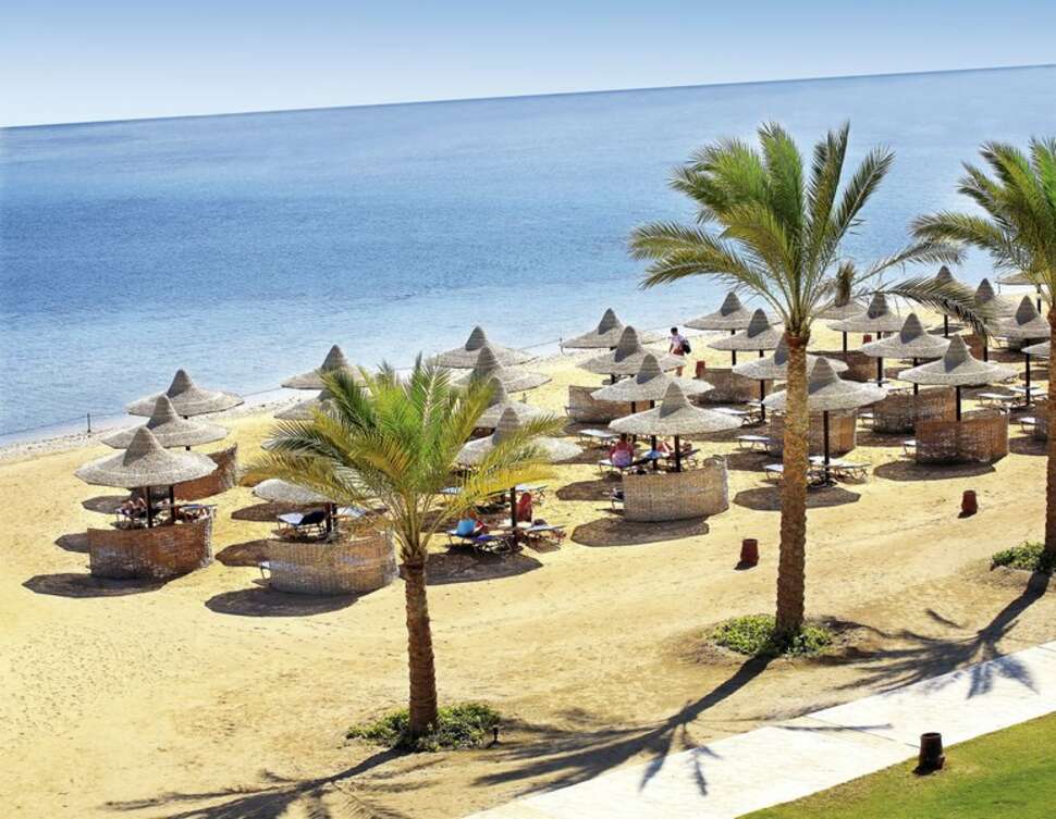 Een foto van het strand bij Jaz Dar El Madina