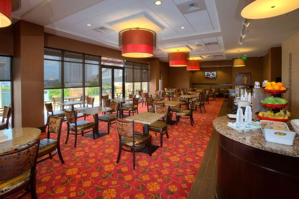 Ein Foto Ramada Plaza by Wyndham Orlando Resort & Suites Intl Drive
