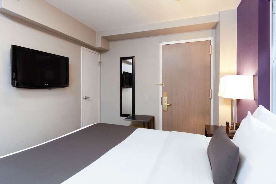 Een foto van La Quinta Inn & Suites by Wyndham New York City Central Park