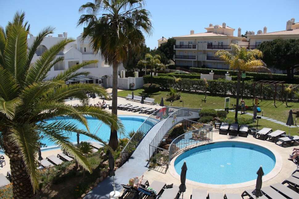 Een foto van het zwembad bij Appartementen Natura Algarve Club