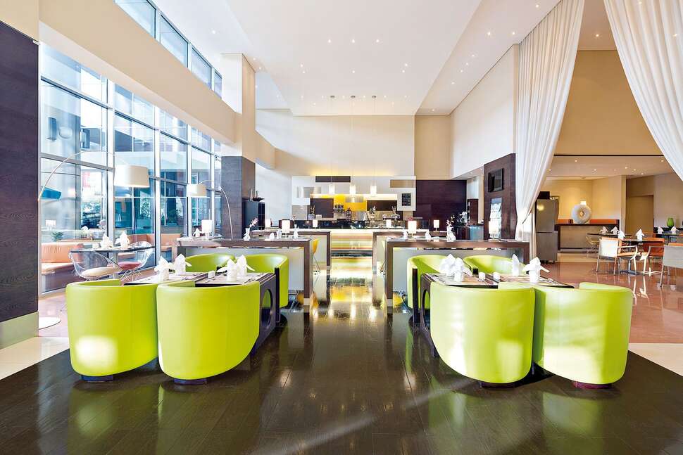 Een foto van het interieur van Ibis Dubai Al Rigga