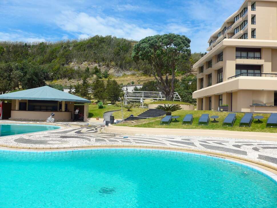 Een foto van het zwembad bij Pestana Bahia Praia
