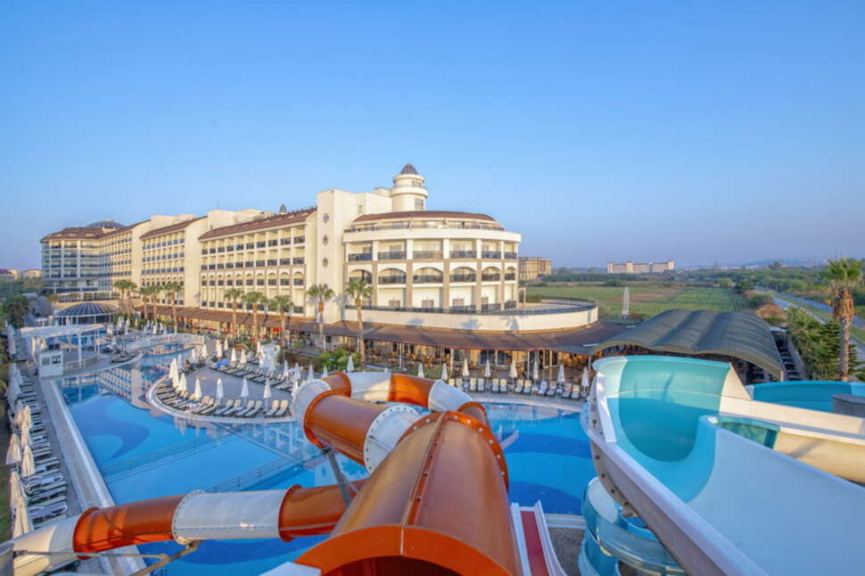 Een foto van het zwembad bij Port River Hotel & Spa