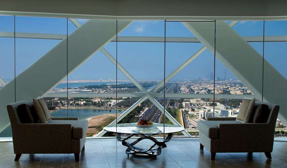 Ein Foto vom Innenbereich im Andaz Capital Gate by Hyatt