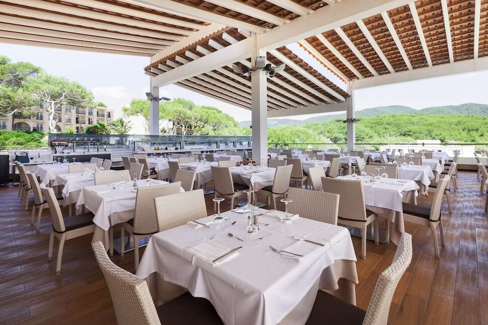 Een foto van de faciliteiten bij Invisa Hotel Club Cala Blanca