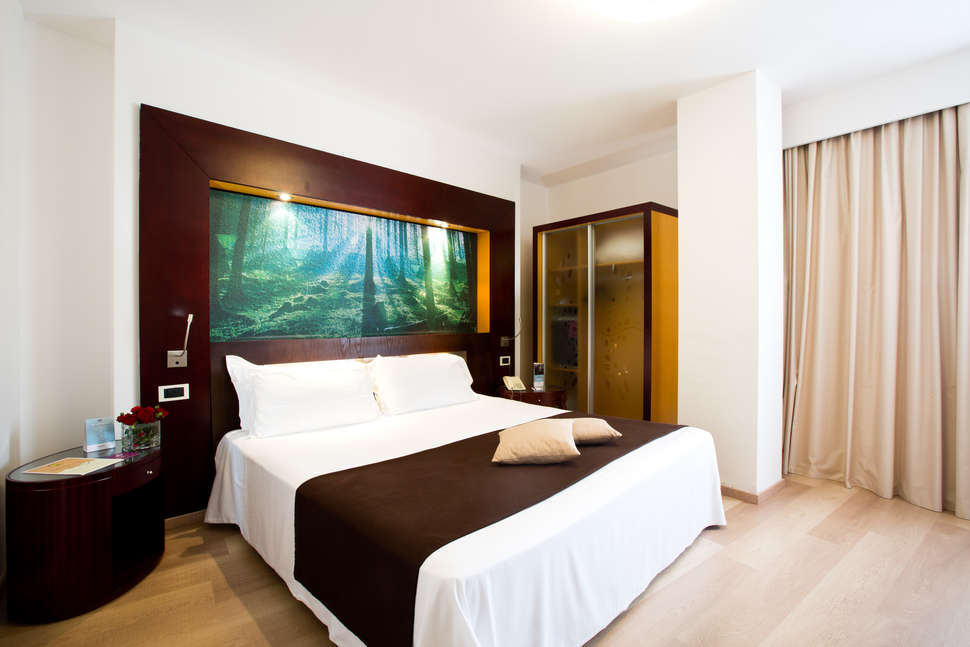 Ein Foto Mercure Olbia