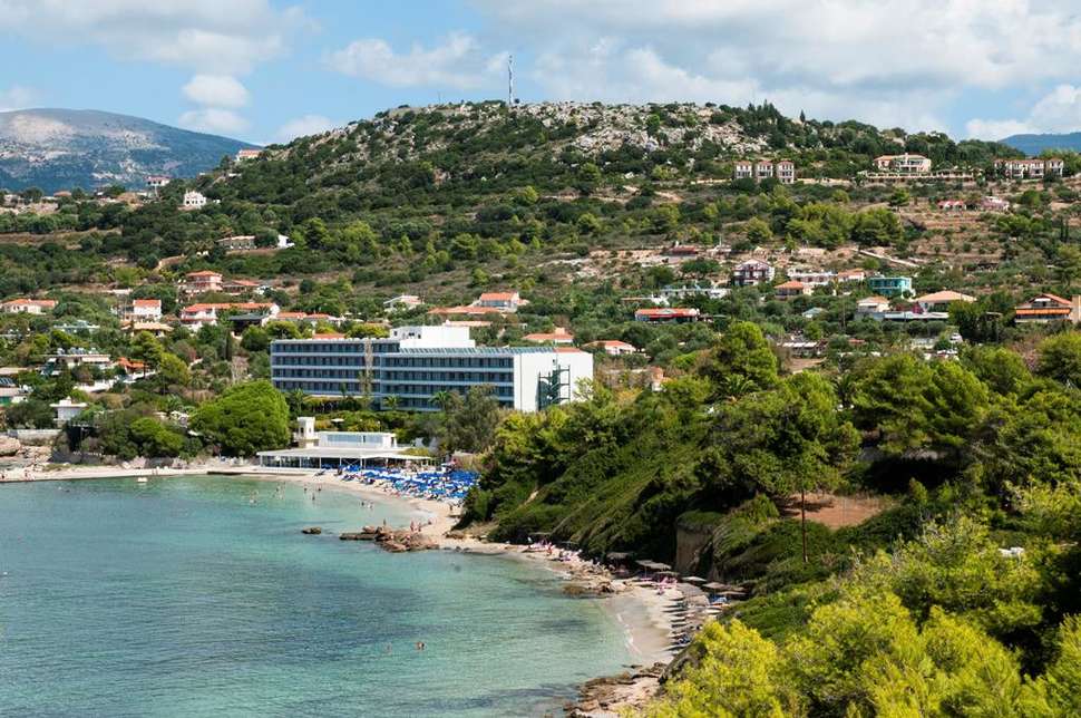 Een foto van de buitenkant van Mediterranee Hotel