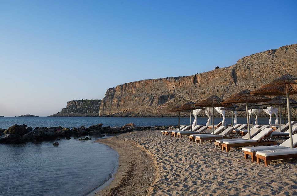 Ein Foto vom Strand beim Lindian Dream Seaside Resort