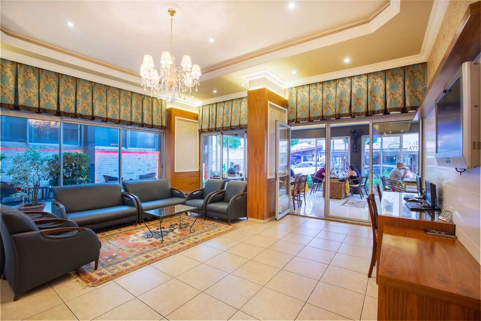 Een foto van het interieur van Alanya Beach Hotel