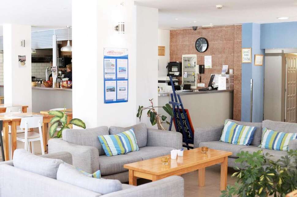 Een foto van het interieur van Appartementen Coral California