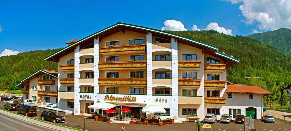 Een foto van een overzicht van Hotel Alpenwelt