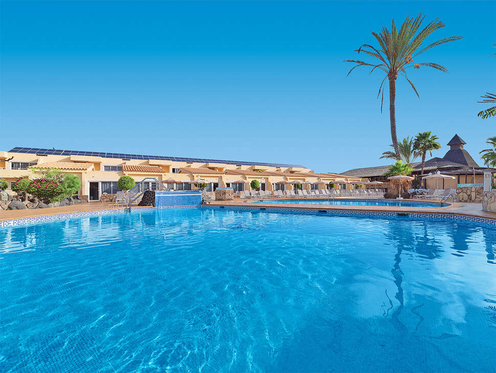 Een foto van het zwembad bij Hotel Arena Suite Fuerteventura