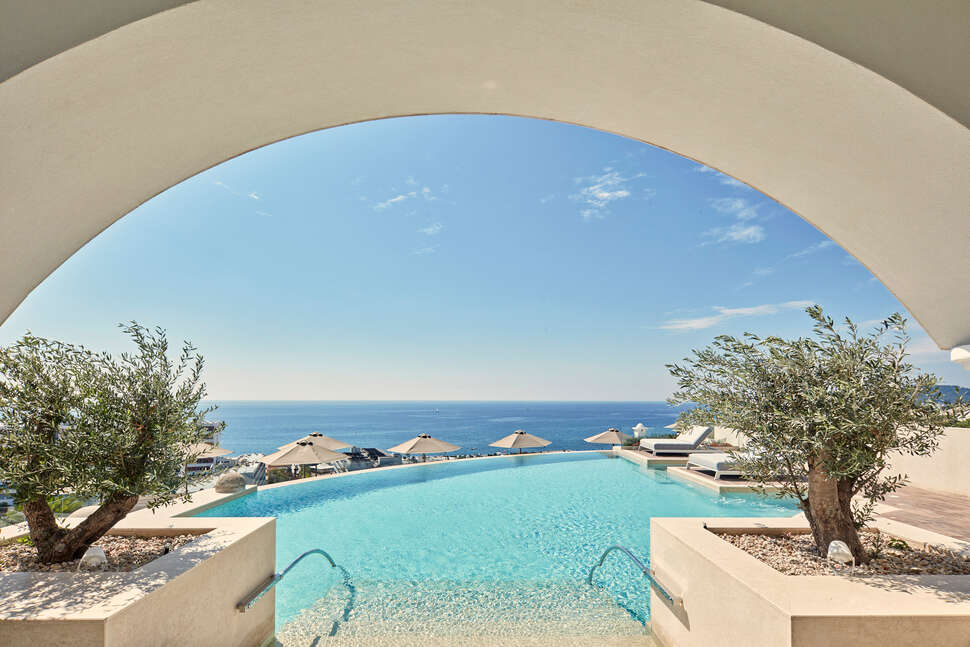 Ein Foto Esperos Village Blue & Spa