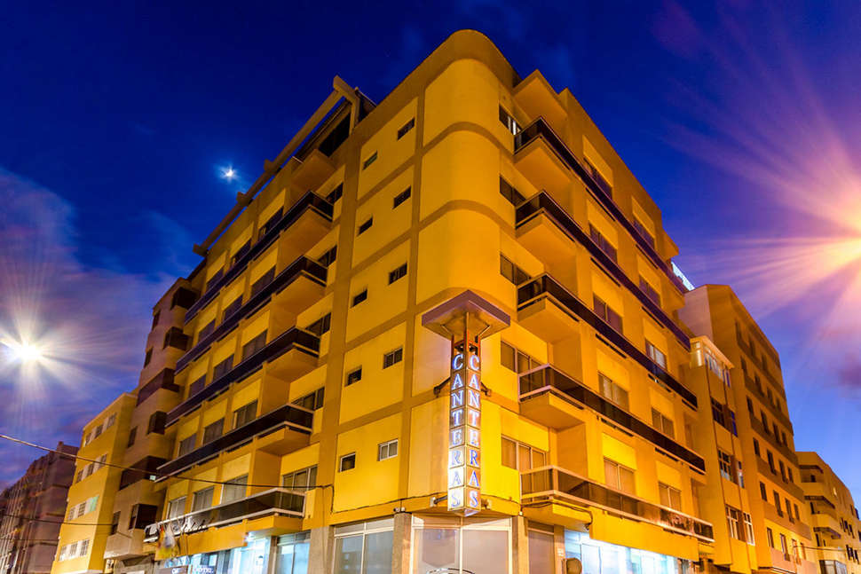 Een foto van de buitenkant van Hotel Alisios Canteras