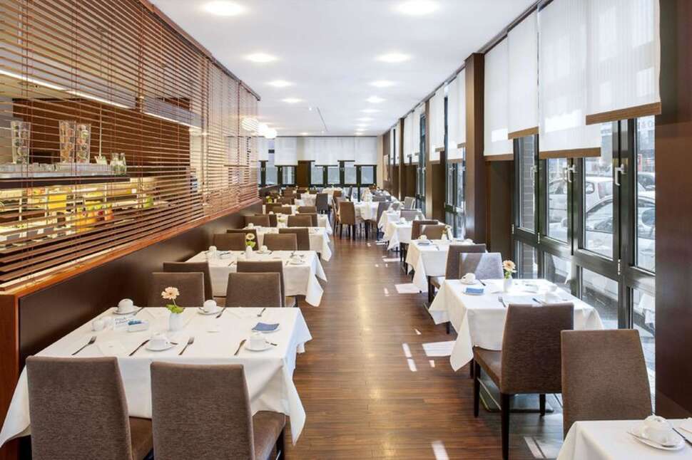 Ein Foto von den Einrichtungen im NH Hamburg Altona