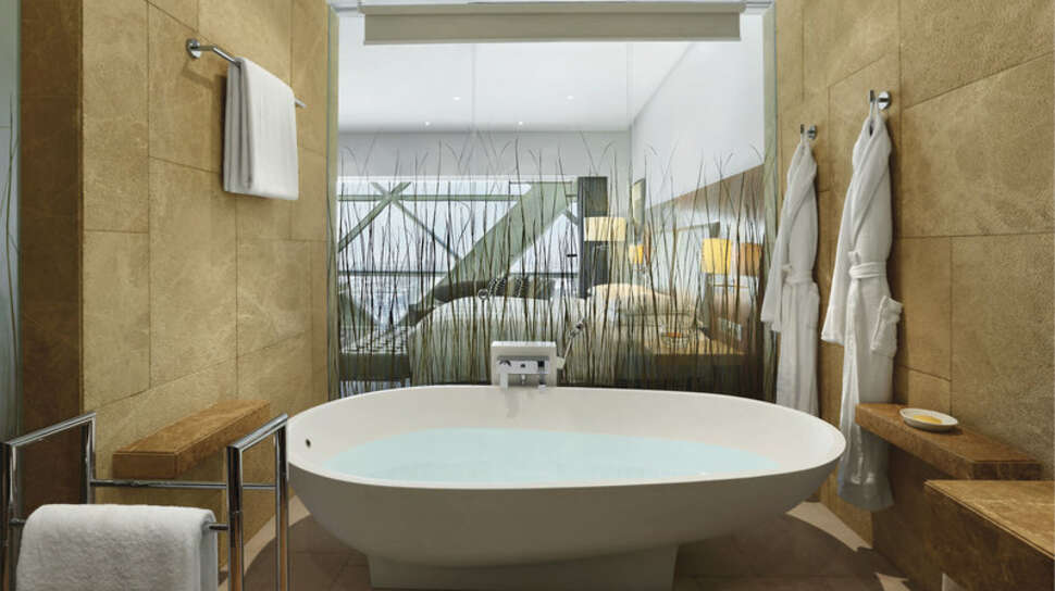 Ein Foto Andaz Capital Gate by Hyatt