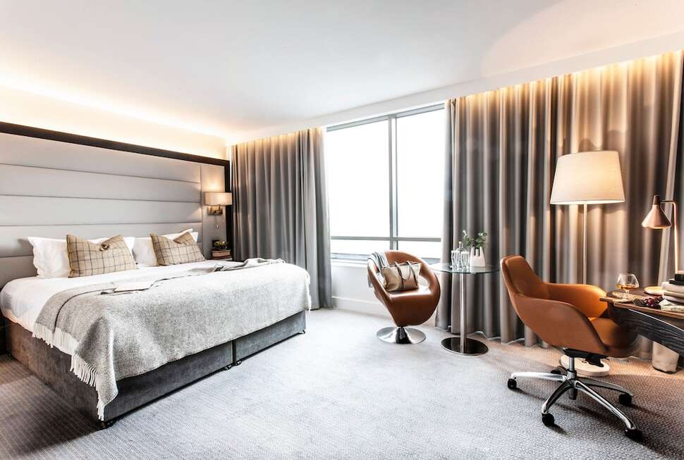Een foto van The Address Connolly