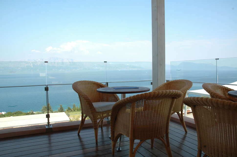 Ein Foto von der Terrasse im Ionian Blue