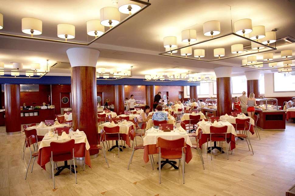 Ein Foto von den Einrichtungen im Blaumar the Mediterranean Hotel
