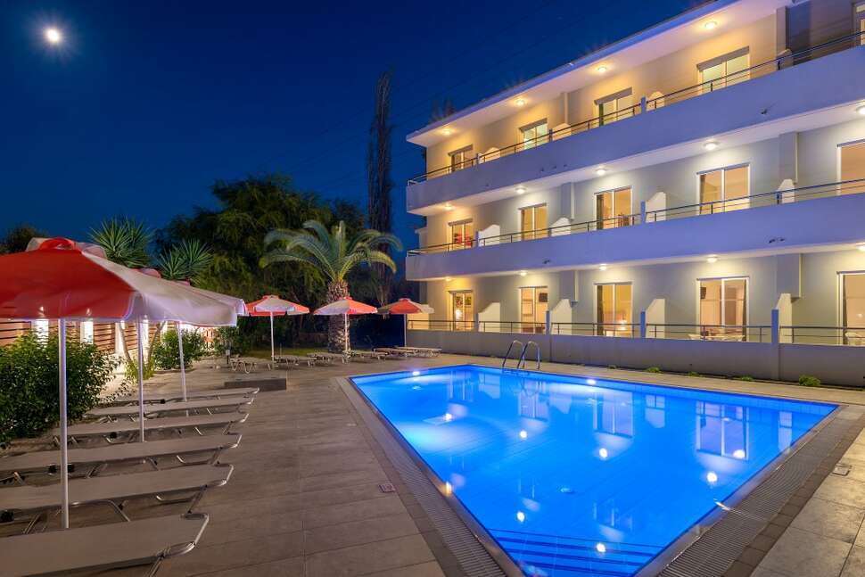 Een foto van het zwembad bij Meliton Hotel